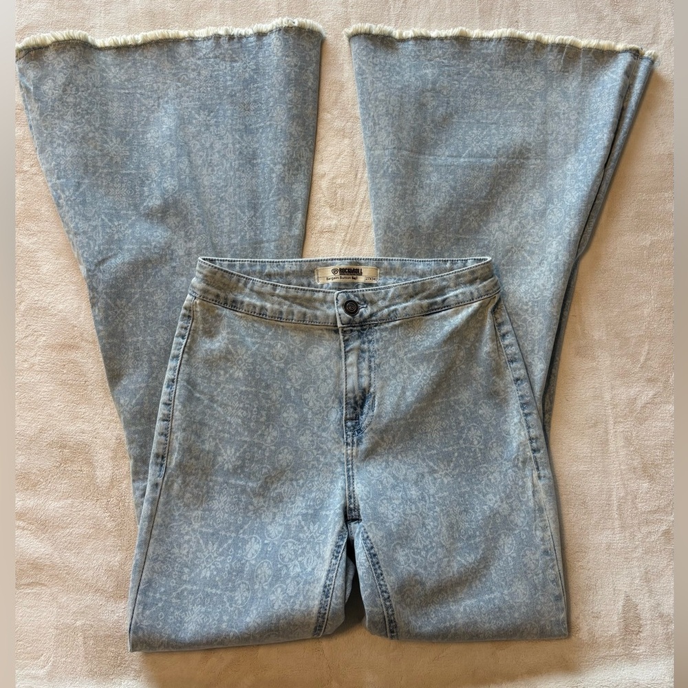 Patterned Women's Flare Jeans